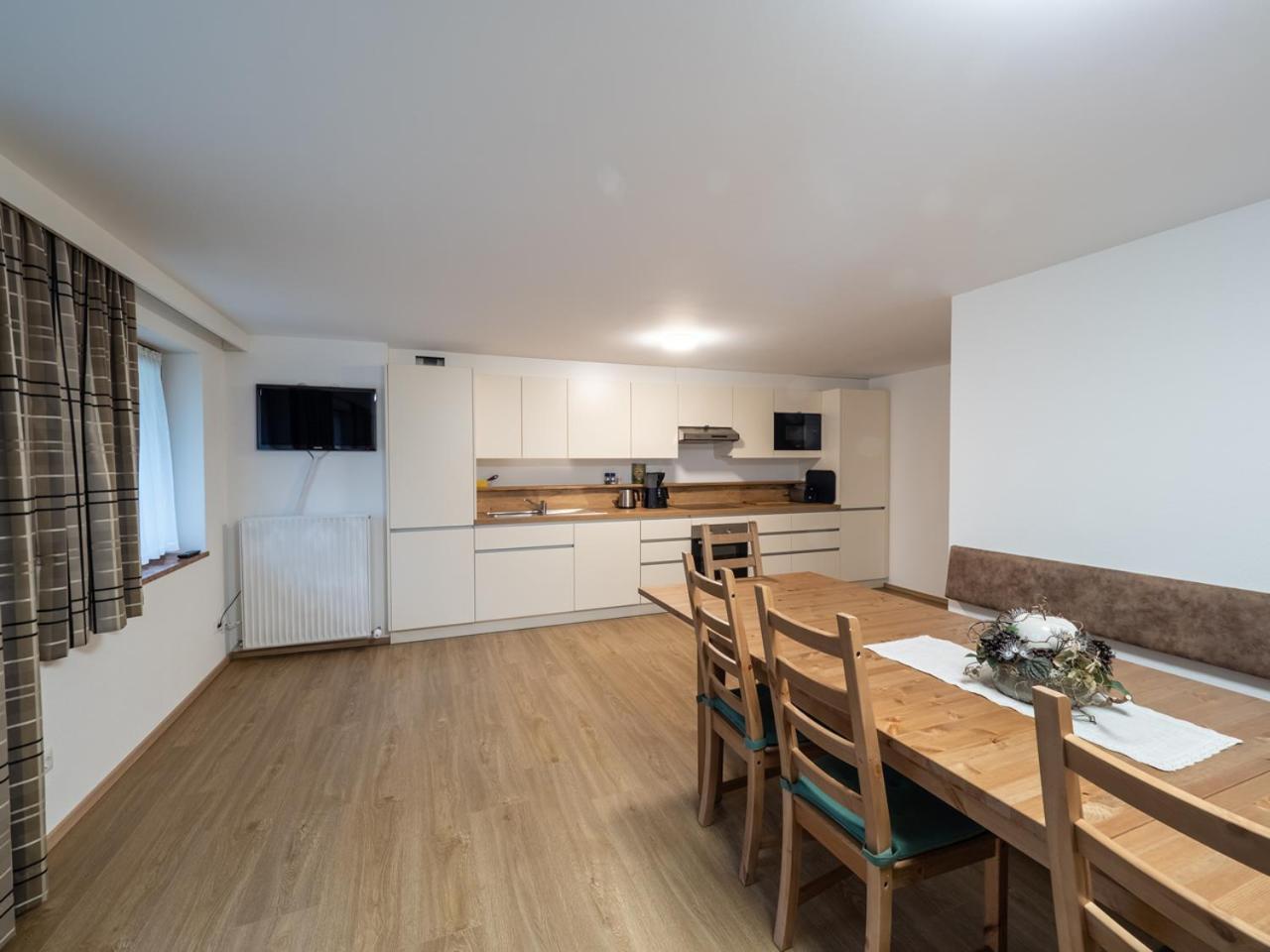 Aparthotel Brandtnerhof Betriebe Waidring Pokoj fotografie